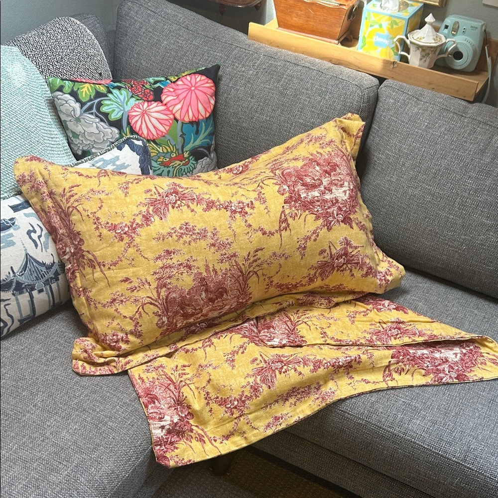 Set of Red and Gold Chicken Floral Toile Pillowcases